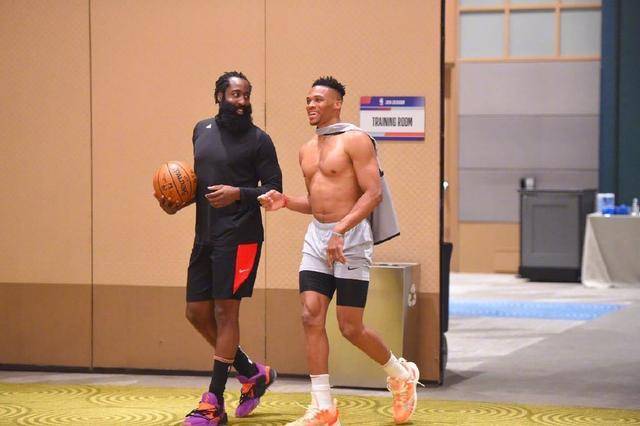 自然融入的 自然融入的